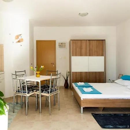 Apartments Jelena *