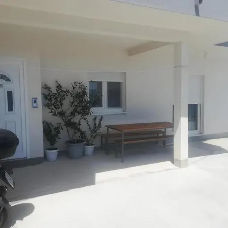 Apartments Jelena *