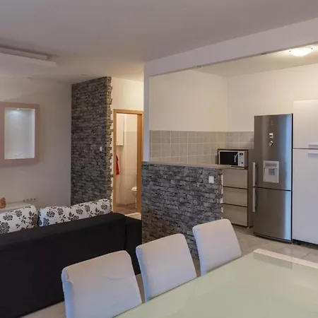  Apartments Jelena Duce
