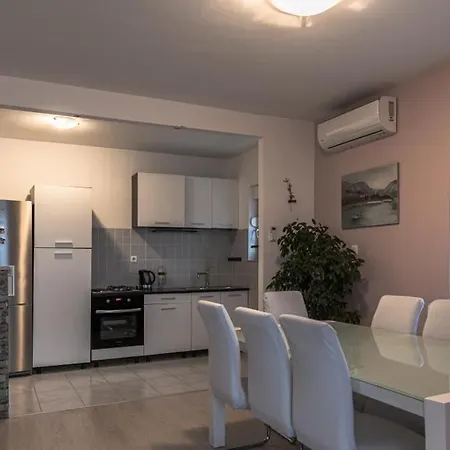 Apartments Jelena