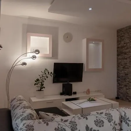 Apartments Jelena * Duce