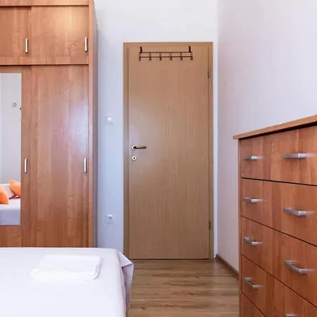 Apartments Jelena Duće
