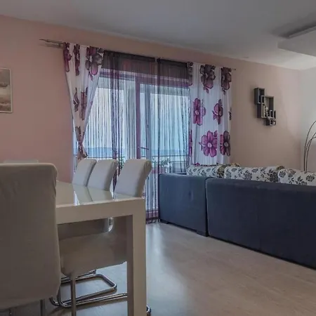 Apartments Jelena *